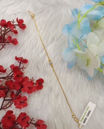 Elegant Gold Forming Bracelet for Women